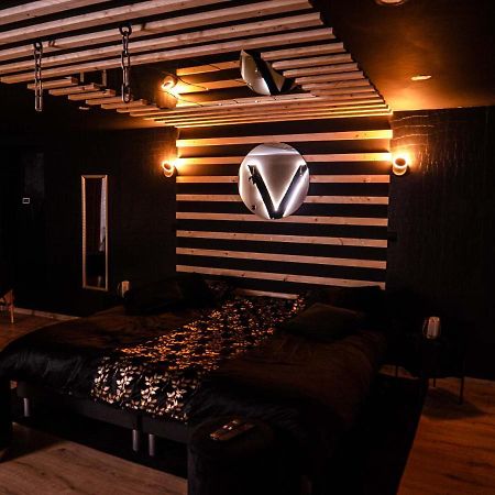 Douceur Du Charme - Love-Room A Charmes Entre Epinal Et Nancy エクステリア 写真