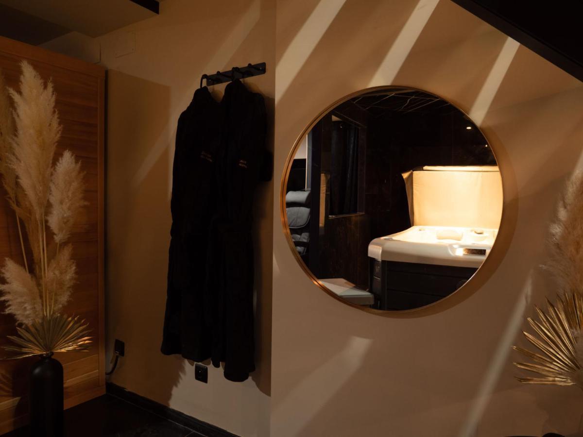 Douceur Du Charme - Love-Room A Charmes Entre Epinal Et Nancy エクステリア 写真