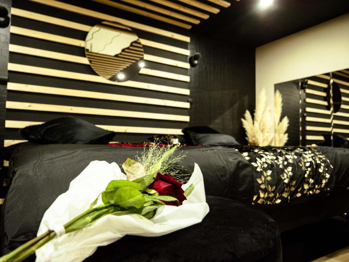 Douceur Du Charme - Love-Room A Charmes Entre Epinal Et Nancy エクステリア 写真